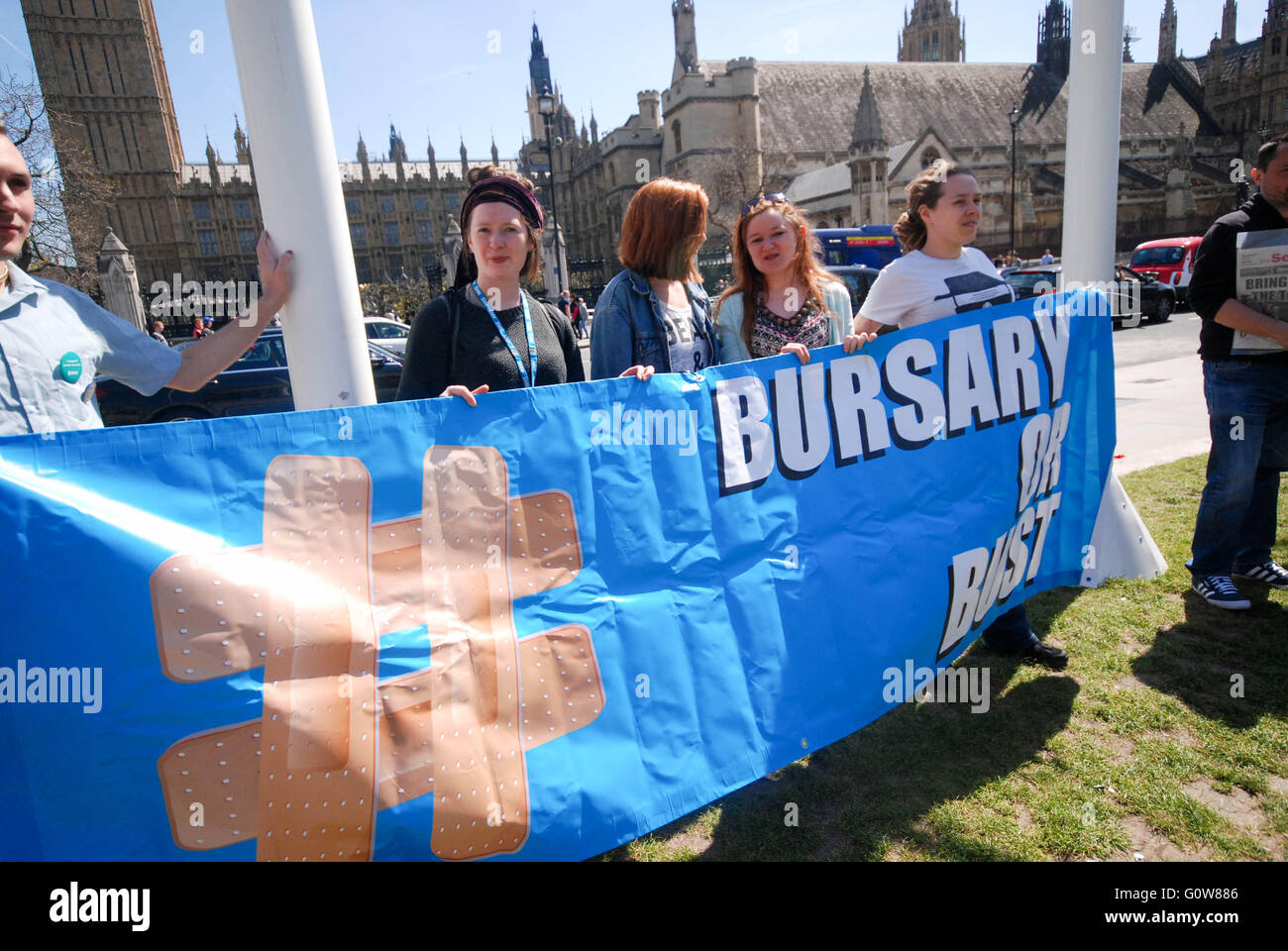 Mittwoch 4. Mai, Rallye Studenten Krankenschwestern vor dem Parlament die Debatte über Stipendien von Schatten Gesundheitsminister Hiedi Alexander Credit genannt: Philip Robins/Alamy Live News Stockfoto