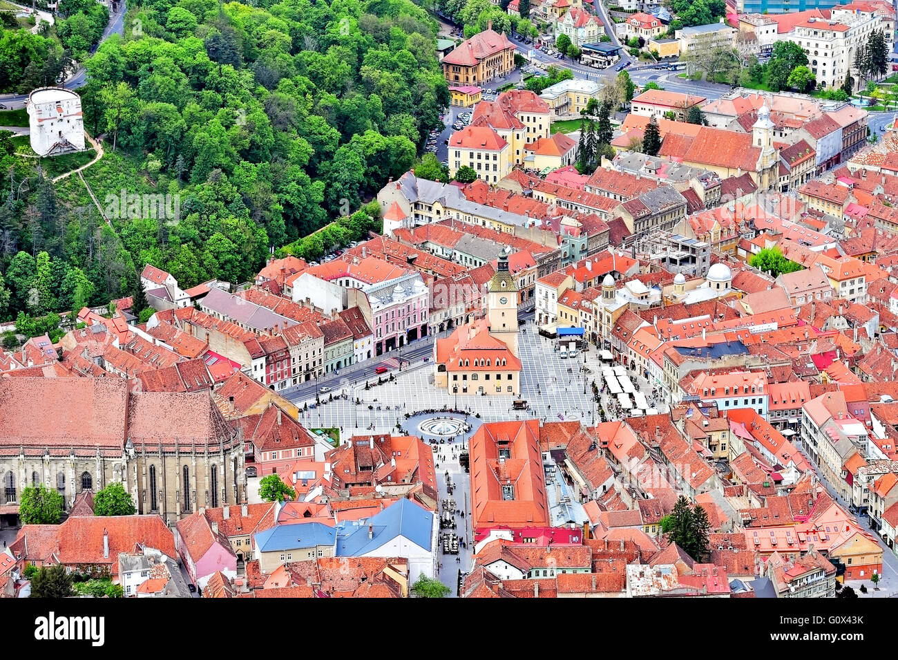 Luftbild mit Siebenbürgen Brasov mittelalterlichen Altstadt im Frühling Stockfoto