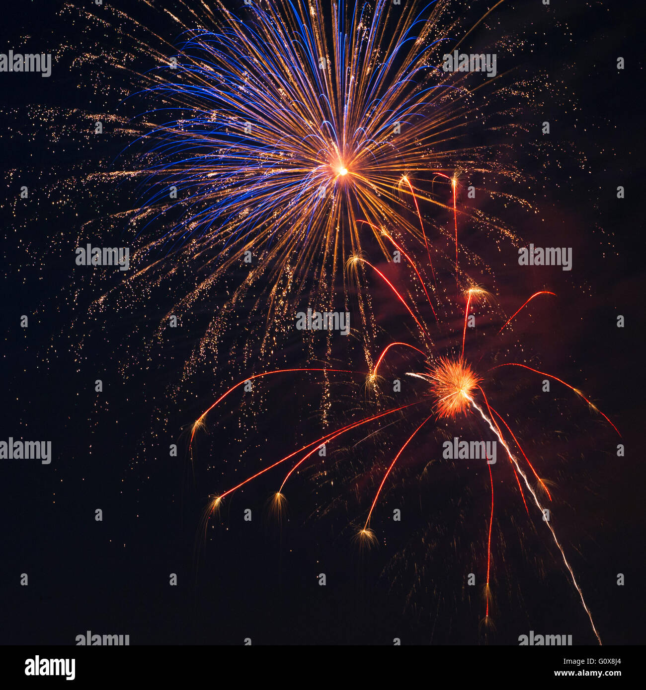 Feuerwerk in der Nacht, Manzanita, Oregon Coast, 4. Juli 2015 Stockfoto