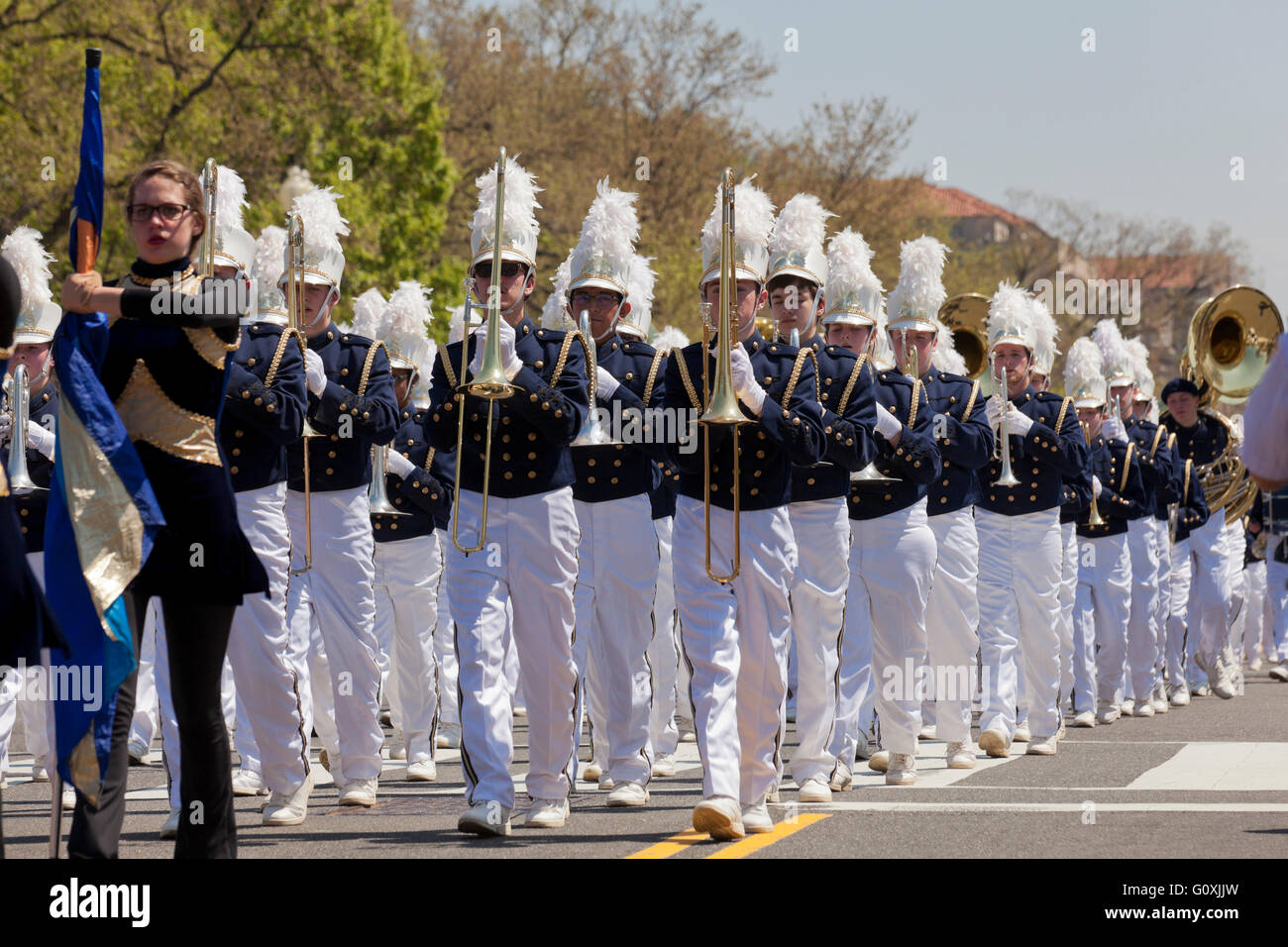 High School marching Band-Posaunisten auf 2016 National Cherry Blossom Festival parade - Washington, DC USA Stockfoto