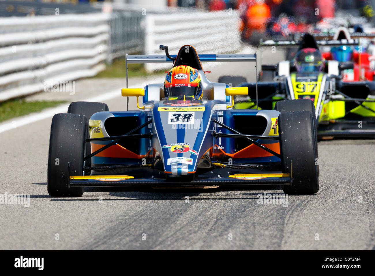 Misano Adriatico, Italien - 10. April 2016: A Tatuus F4 T014 Abarth des BVM Racing Team, angetrieben von Maini Kush, die italienischen F4 Stockfoto