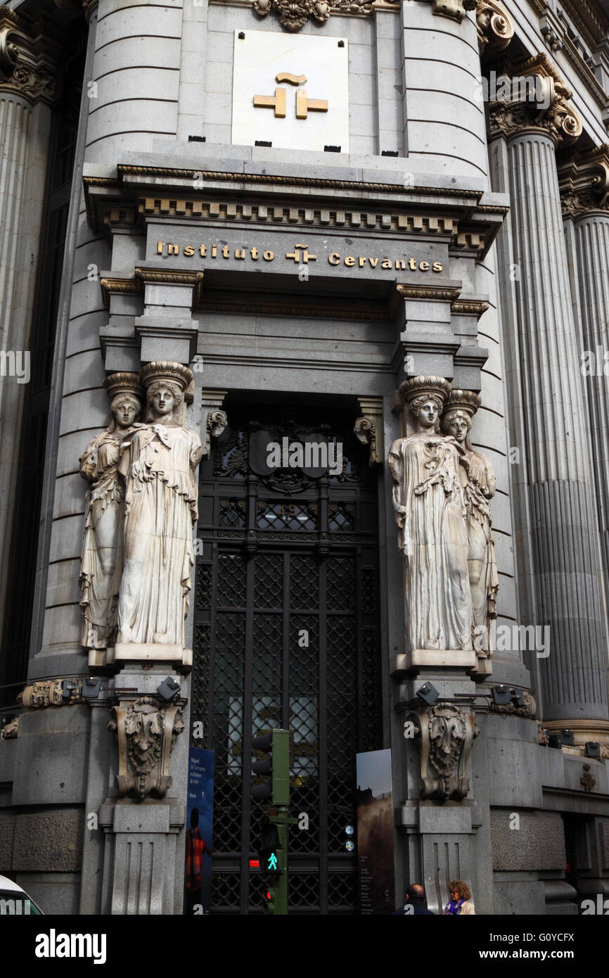 Eingang des Instituto Cervantes Gebäude, Calle de Alcalá 49, Madrid, Spanien Stockfoto