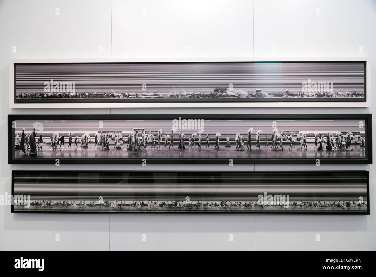 Istanbul, Türkei - 13. November 2015: Kunststück verschiedener Künstler in der 10. Auflage der jährlichen zeitgenössischen Istanbul-Kunstausstellung in Lutfi Kirdar Stockfoto