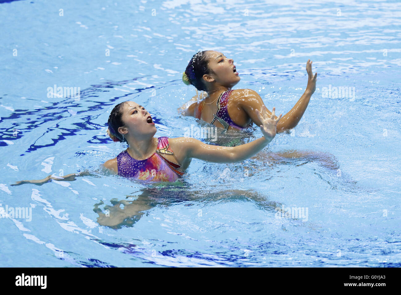 Tokio, Japan. 30. April 2016. Yukiko Inui & Risako Mitsui (JPN) Synchronschwimmen: Der 92. Japan synchronisiert Swimming Championships Open 2016 Frauen Duette Free Routine vorläufig am Tatumi International Pool in Tokio, Japan. © AFLO/Alamy Live-Nachrichten Stockfoto