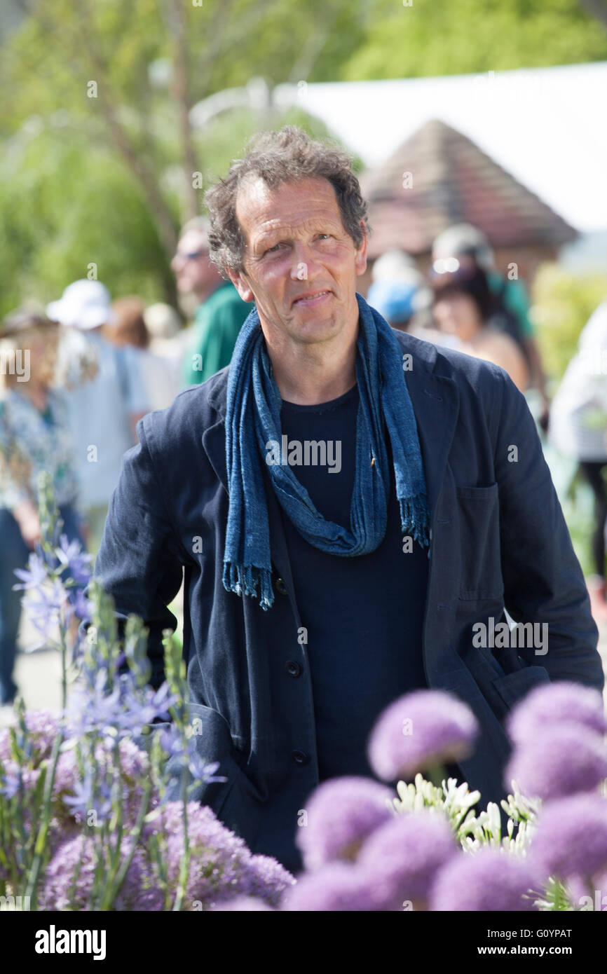 Monty don bbc moderatorin Fotos und Bildmaterial in hoher Auflösung