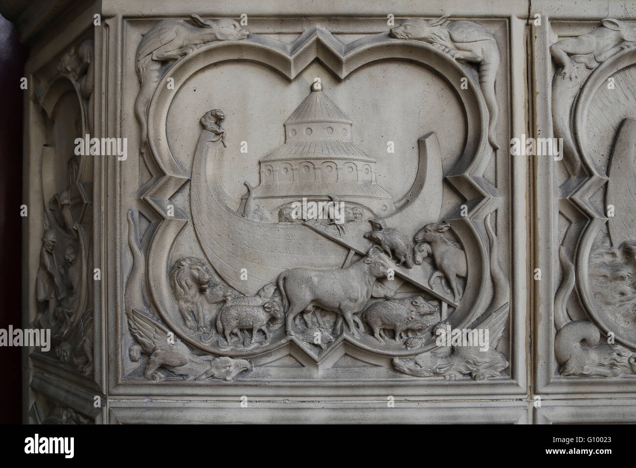 Genesis. Tiere in Noahs Arche Relief. 13. Jahrhundert. Basis-Portal der oberen Kapelle von La Sainte-Chapelle, Paris. Frankreich Stockfoto