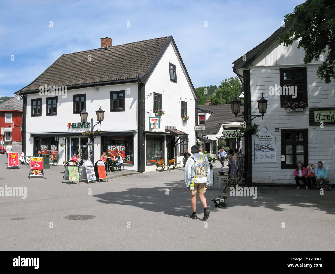 Geschäfte in der Innenstadt von Lillehammer, Oppland, Norwegen, Skandinavien Stockfoto