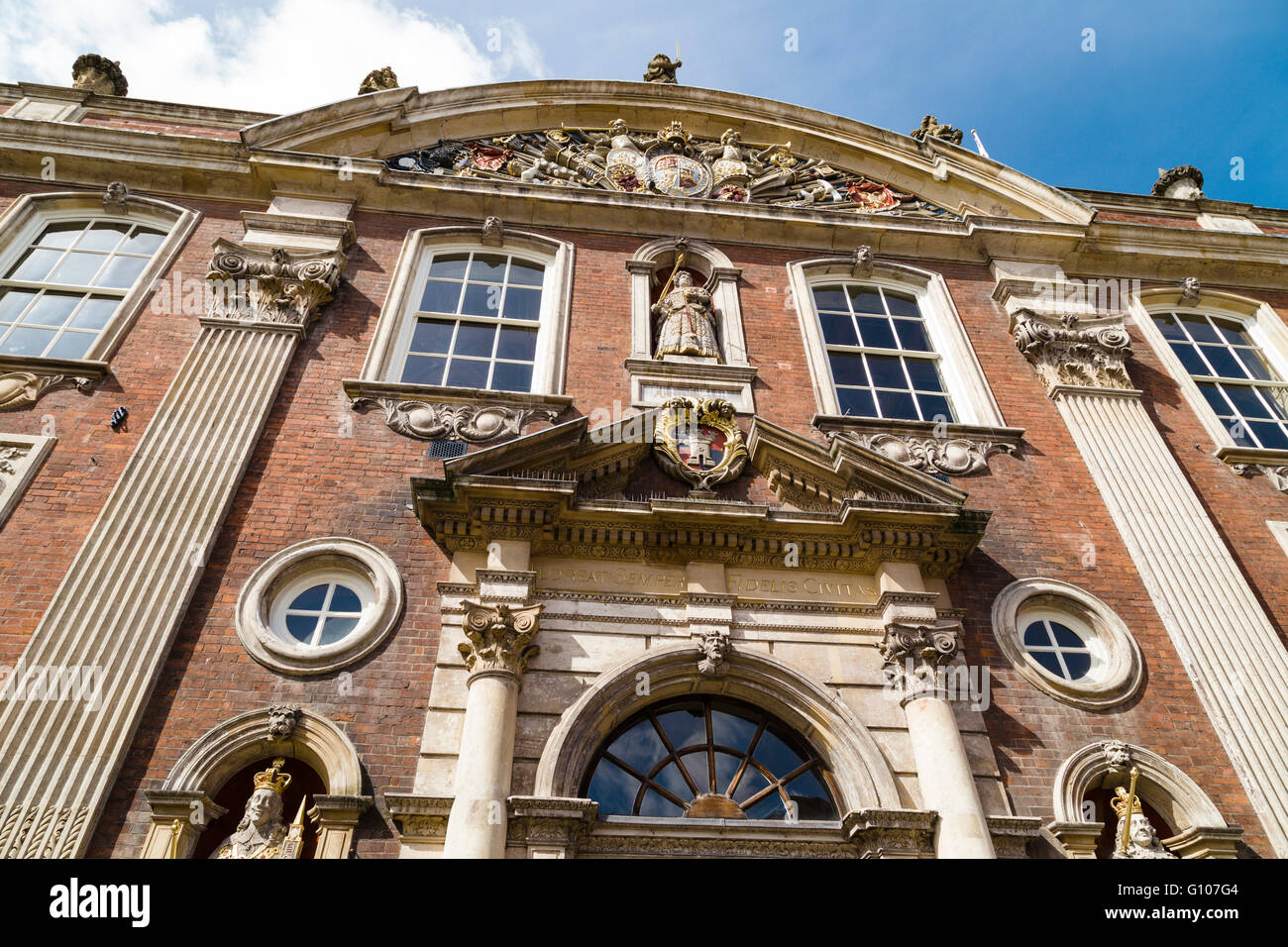 Die wunderschönen frühen 18. Jahrhundert aus rotem Backstein Guildhall in Worcester. Stockfoto