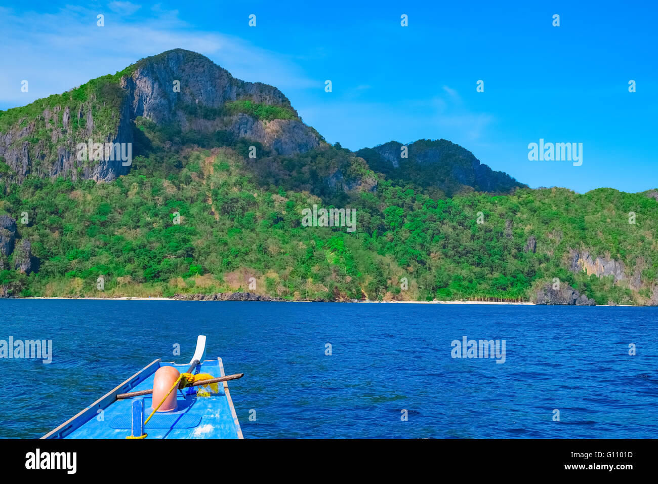 Bootsfahrt zum Berg Inseln, Palawan, Philippinen Stockfoto