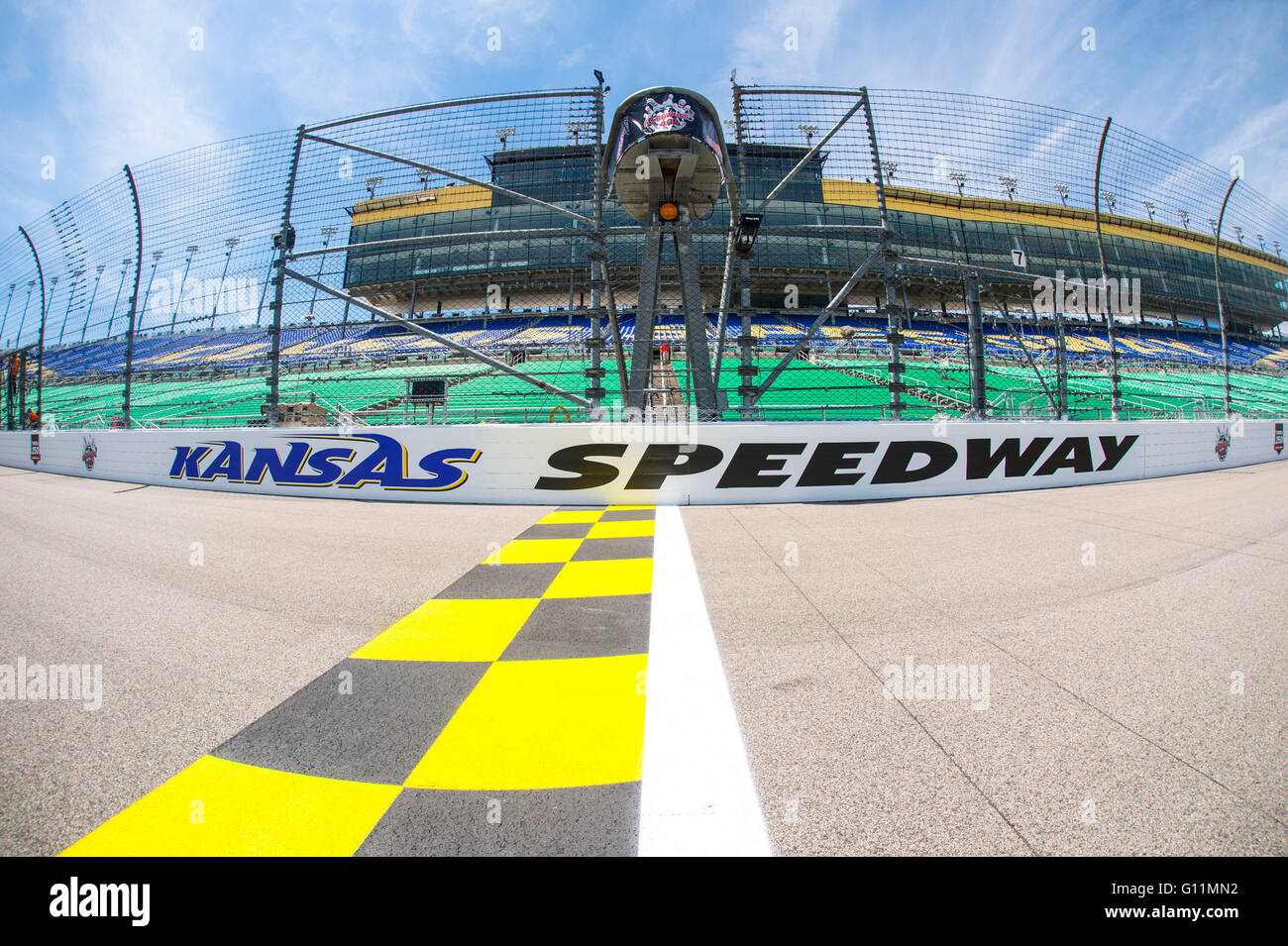 Kansas City, KS, USA. 14. März 2015. Kansas City, KS - 7. Mai 2016: Eine allgemeine Ansicht des Kansas Speedway am Wochenende auf dem Kansas Speedway in Kansas City, KS GoBowling 400. © Csm/Alamy Live-Nachrichten Stockfoto