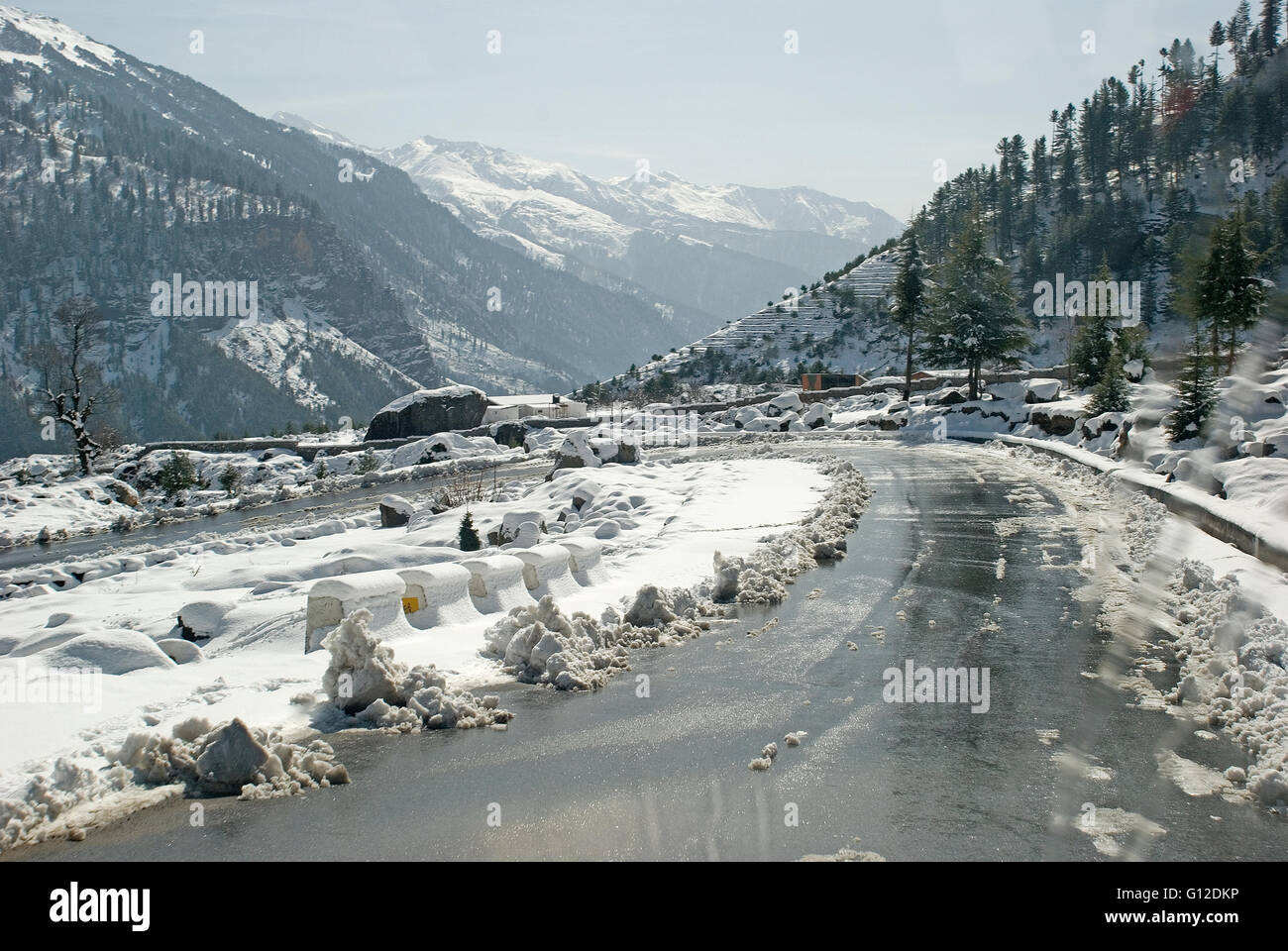 Winter Schneelandschaften bei Solang Valley, in der Nähe von Manali, Himachal Pradesh, Indien Stockfoto