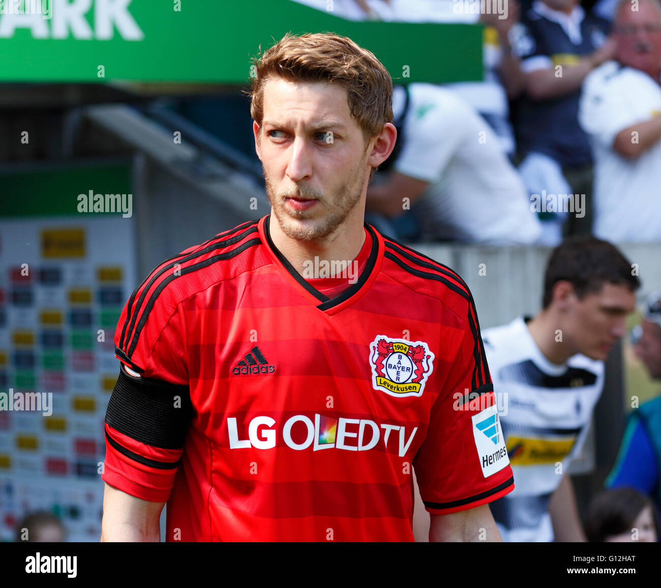 Sport, Fußball, Bundesliga, 2015/2016, Borussia Moenchengladbach gegen Bayer 04 Leverkusen 2:1, Stadion Borussia-Park, einfahren, Stefan Kießling (Bayer) Stockfoto