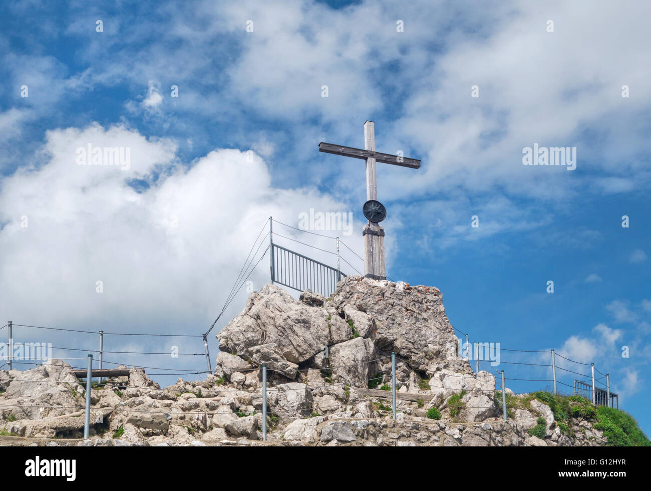 Gipfelkreuz am Nebelhorn, Deutschland Stockfoto