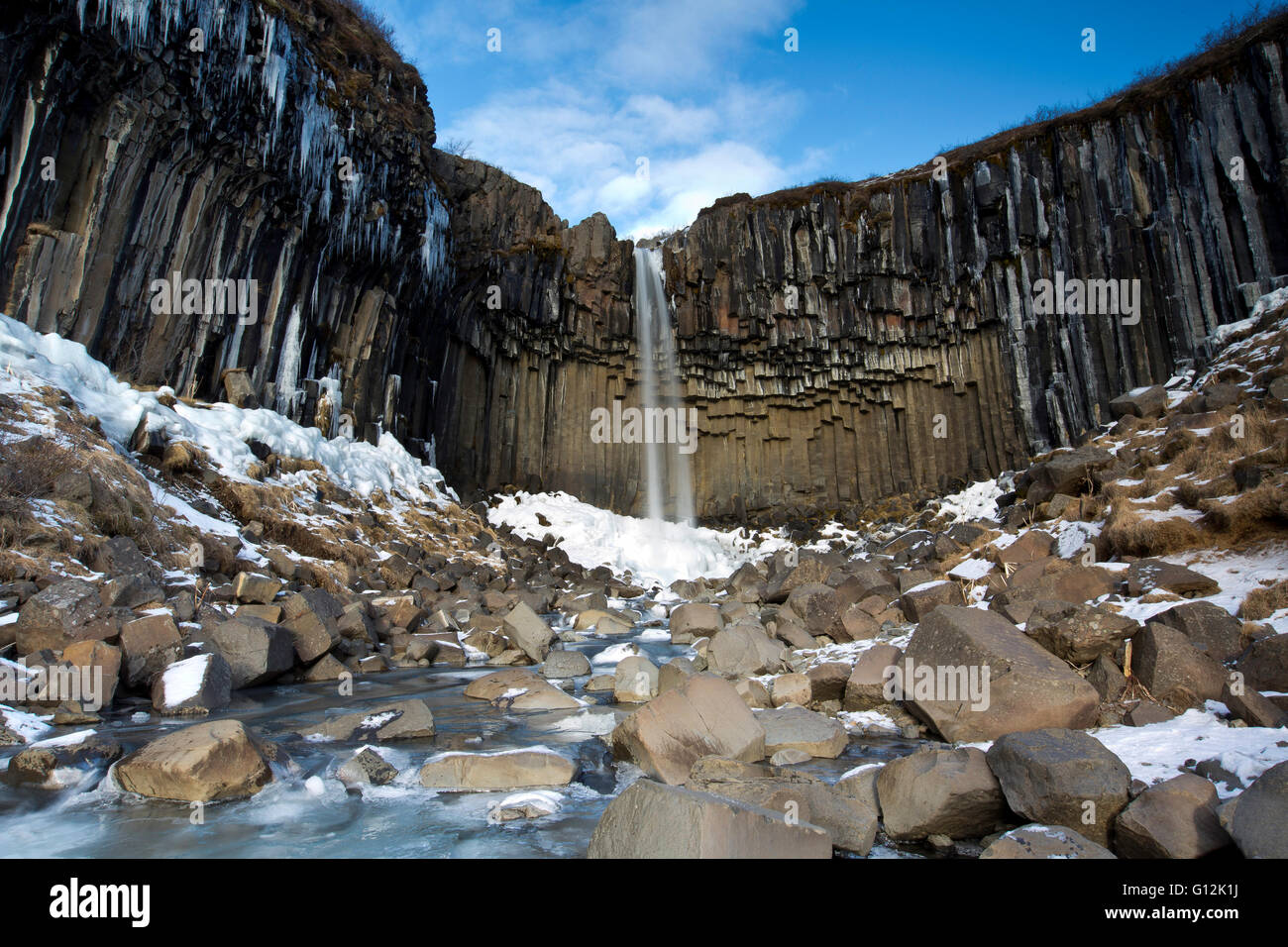 Wasserfall Svartifoss, Skaftafell, Vatnajoekull Nationalpark, Island Stockfoto