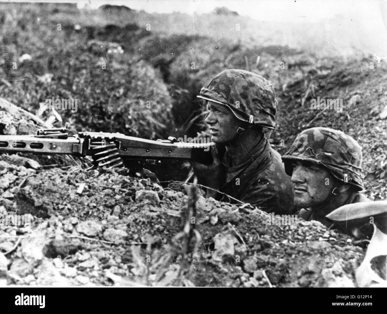 Waffen Ss Im Zweiten Weltkrieg Stockfotos Und bilder Kaufen Alamy waffen-ss-im-zweiten-weltkrieg-stockfotos-und-bilder-kaufen-alamy