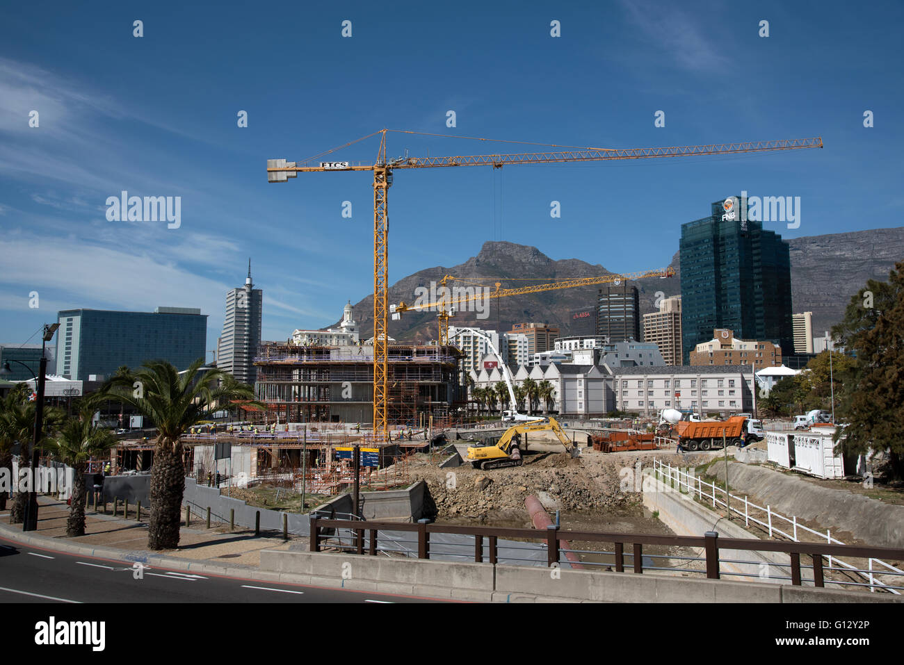 GATEWAY-AREA in der Innenstadt von Kapstadt in Südafrika. Bebauung mit neuen Gebäuden im Bau Stockfoto