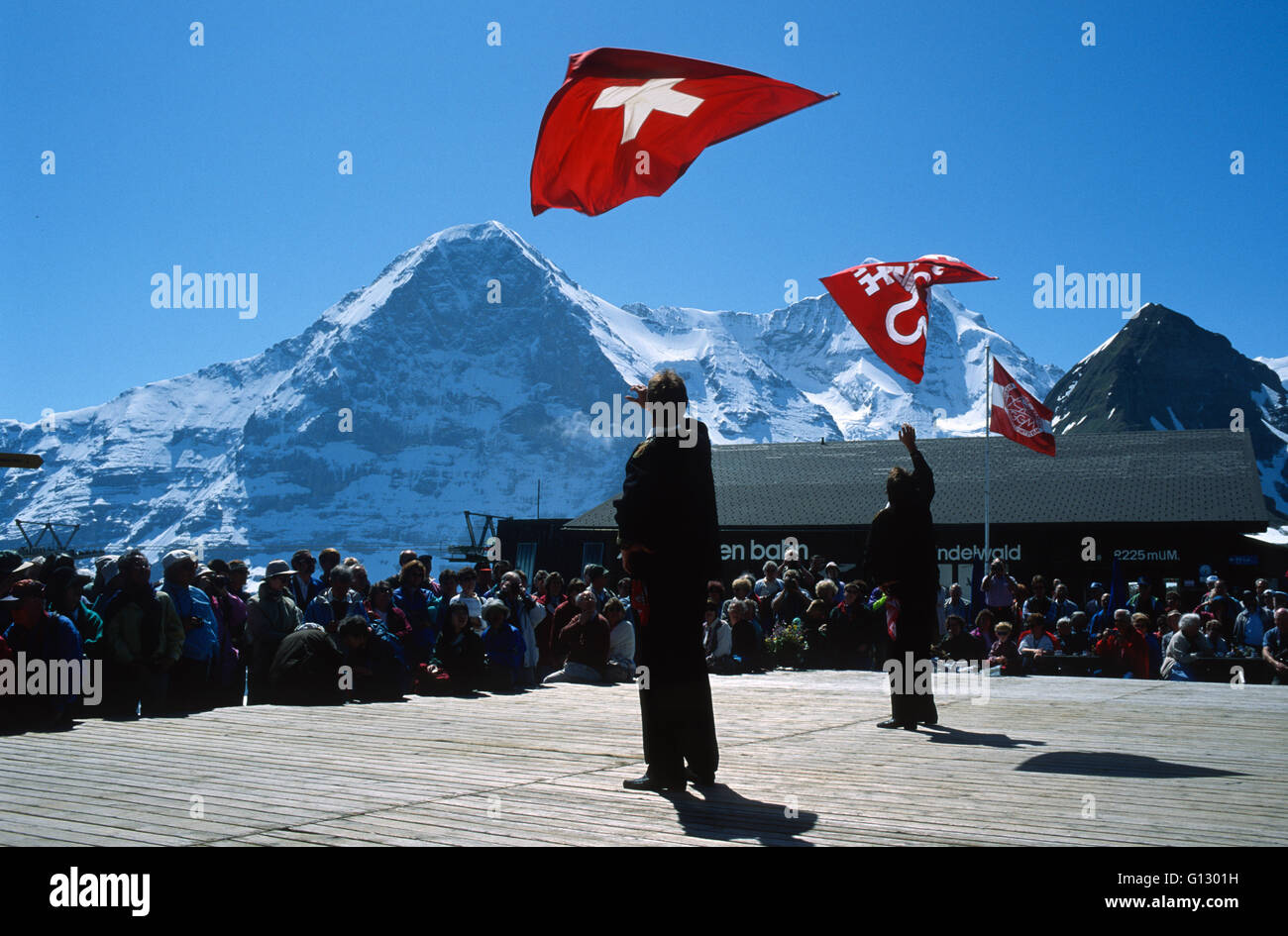 Männlichen, Eiger, Wengen Schweiz Flagge werfen Stockfoto