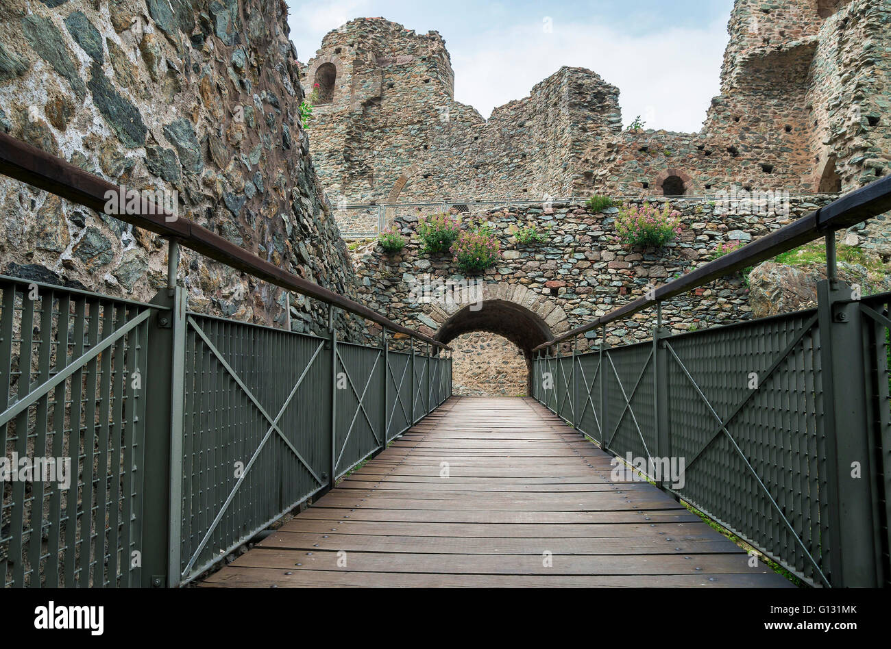 Sacra di San Michele - Saint Michael Abbey, alten religiösen Komplex auf Monte Pirchiriano in St. Ambrogio, Piemont, Italien. Stockfoto