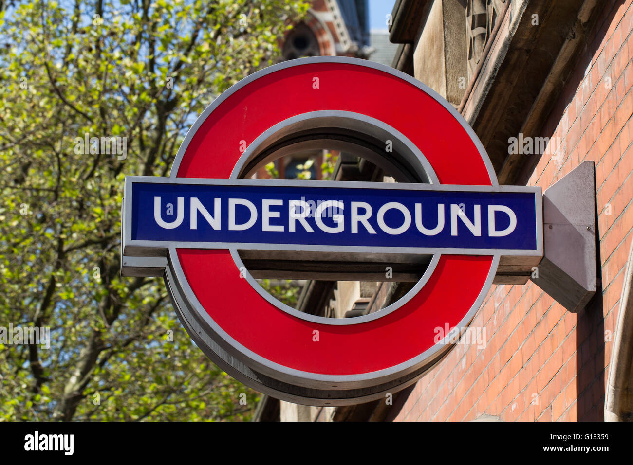 Ein londoner U-Schild an einer Wand befestigt. Stockfoto