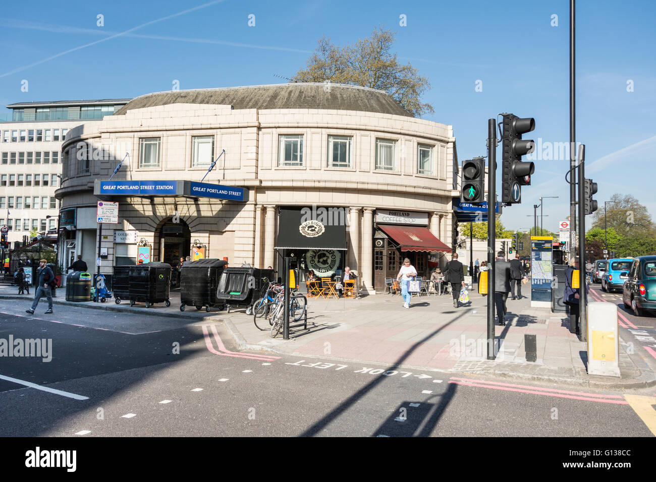 Die U-Bahnstation Great Portland Street, Euston Road, London, UK Stockfoto