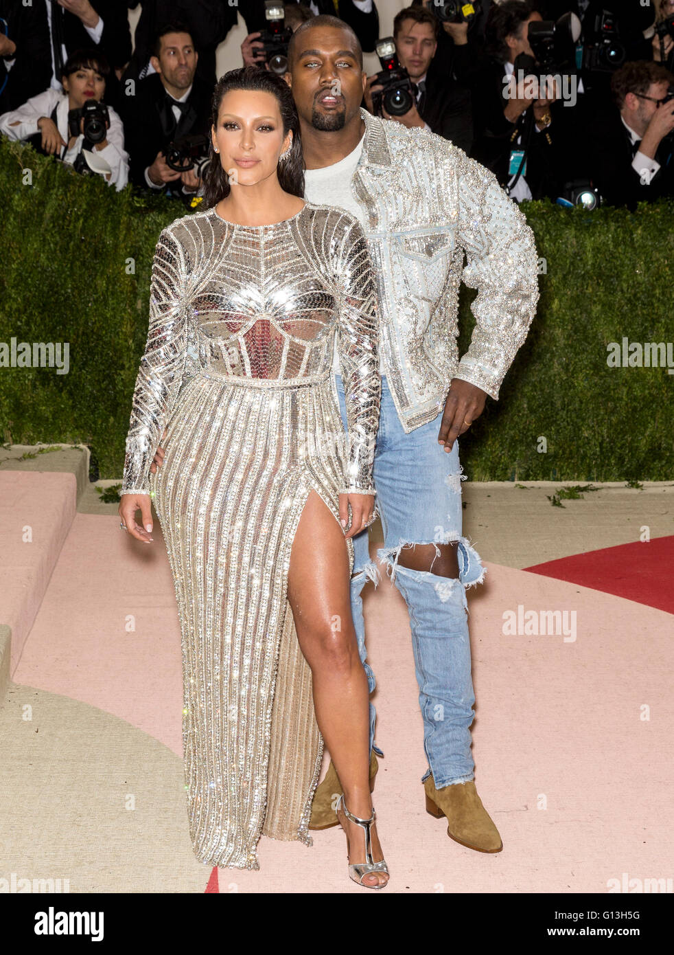 New York City, USA - 2. Mai 2016: Kim Kardashian und Kanye West besuchen 2016 Met Gala Stockfoto