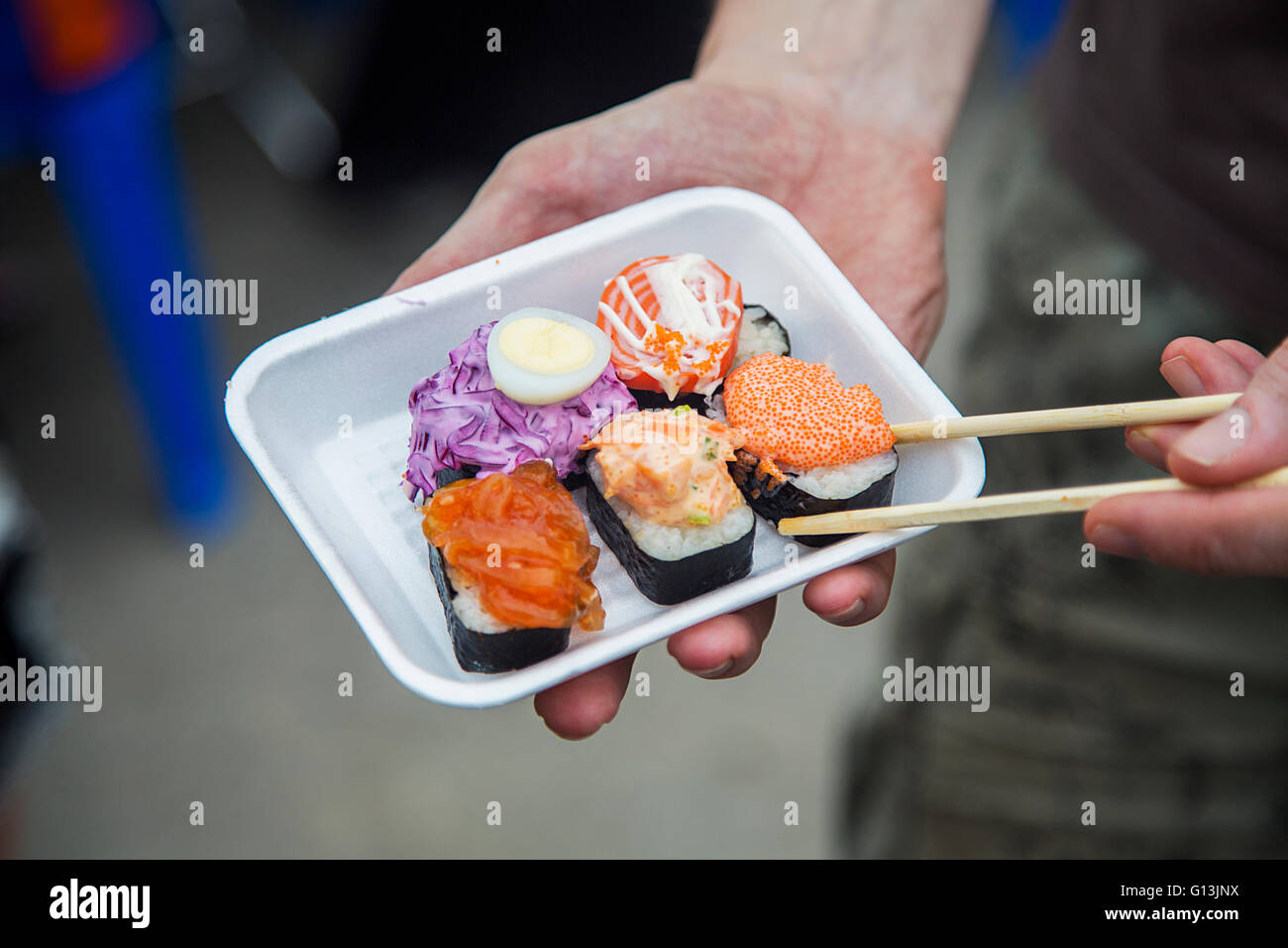 Sushi auf dem Teller von Ko Pha Ngan in Thailand Stockfoto