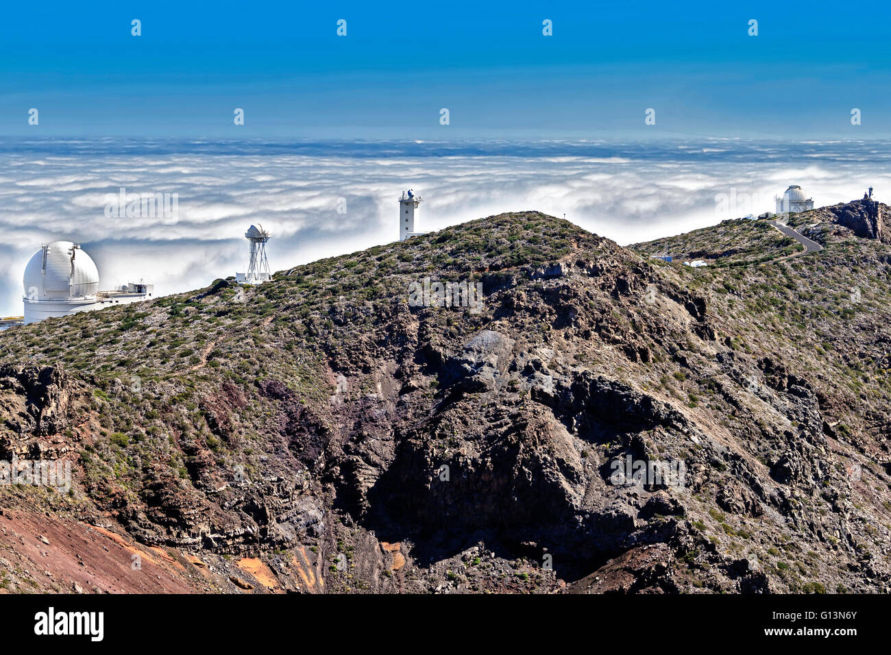 Linie der Teleskope La Palma Spanien Stockfoto