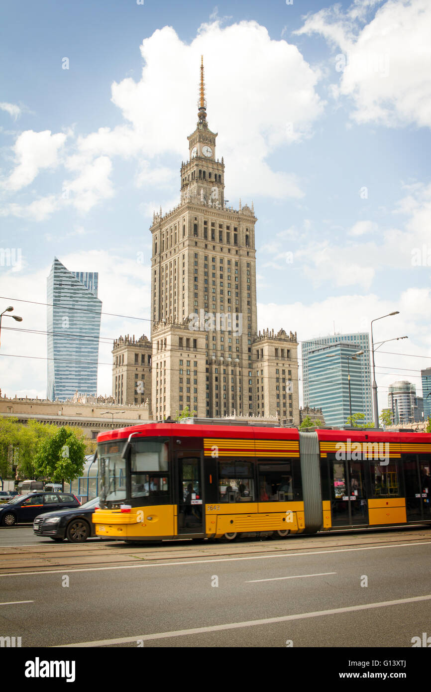 Warschauer Straße im Stadtzentrum Stockfoto