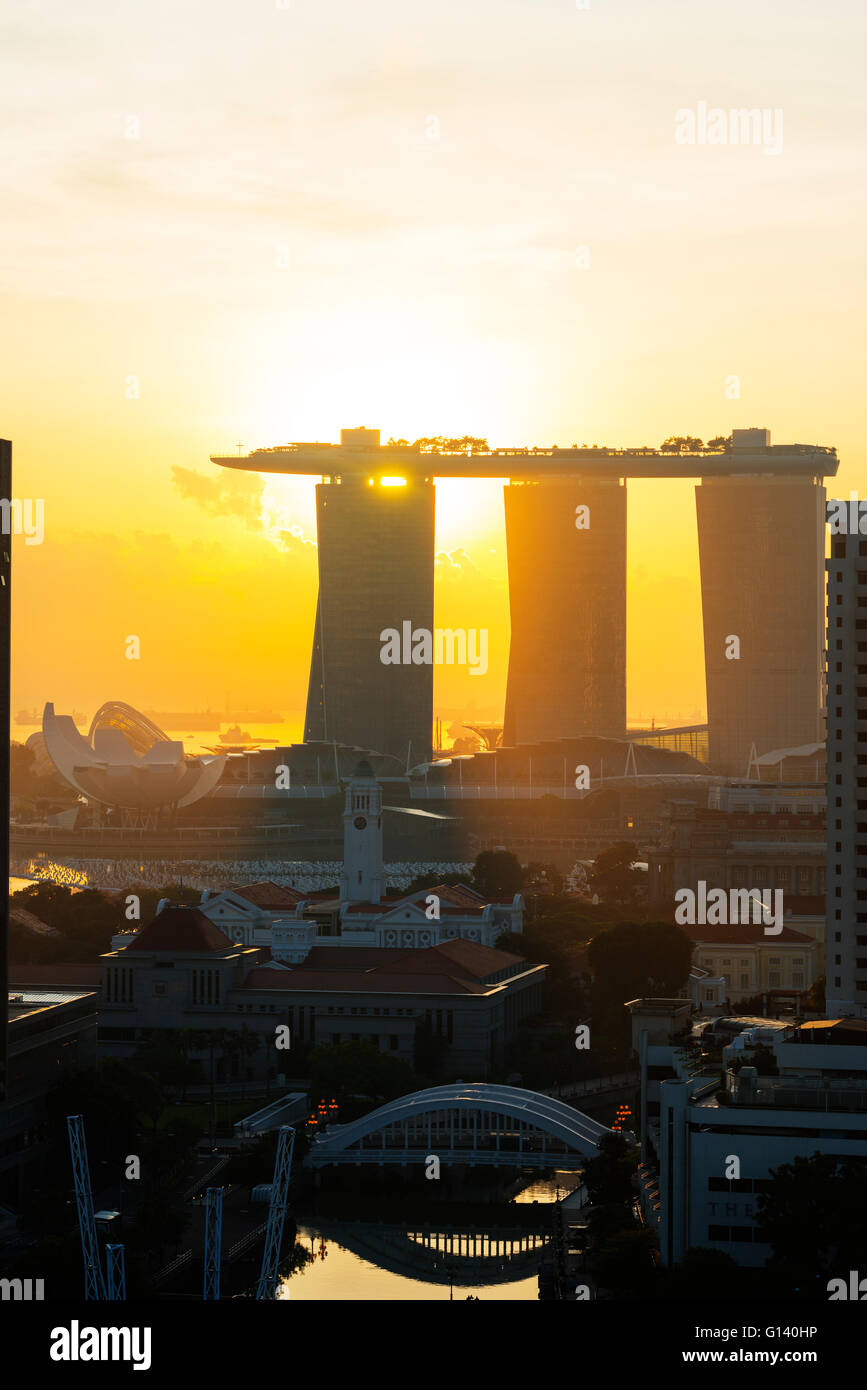 South East Asia, Singapur, Sonnenaufgang am Clarke Quay und Marina Bay Sands Hotel und Casino Stockfoto