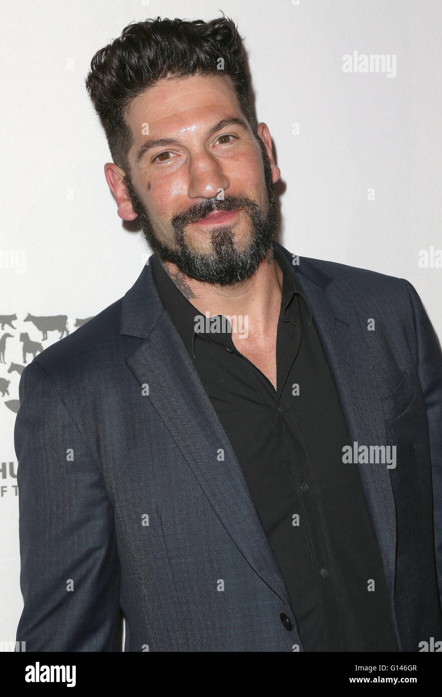 7. Mai 2016 - Hollywood, CA, Vereinigte Staaten von Amerika - 8. Mai 2016 - Hollywood, Kalifornien - Jon Bernthal. Die Humane Society Of The United States, Rescue-Gala statt in den Paramount Studios. Bildnachweis: Sammi/AdMedia (Kredit-Bild: © Sammi/AdMedia über ZUMA Draht) Stockfoto