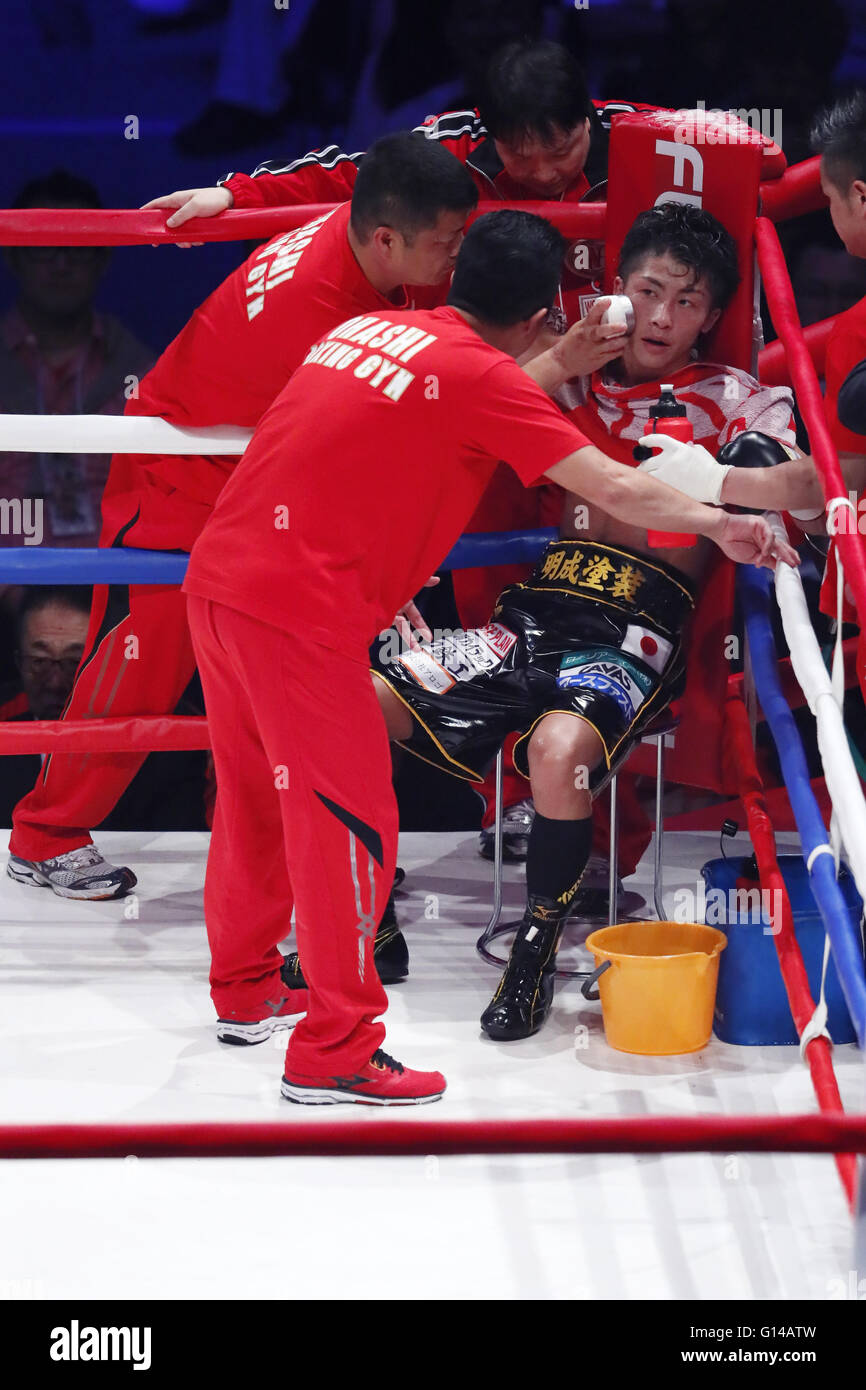 Punkte nach 12 Runden. 8. Mai 2016. Naoya Inoue (JPN), 8. Mai 2016 - Boxen: WBO Super-Fliegengewicht Titelkampf im Ariake Coliseum, Tokio, Japan. Naoya Inoue gewann den Kampf nach Punkten nach 12 Runden. © Yusuke Nakanishi/AFLO SPORT/Alamy Live-Nachrichten Stockfoto