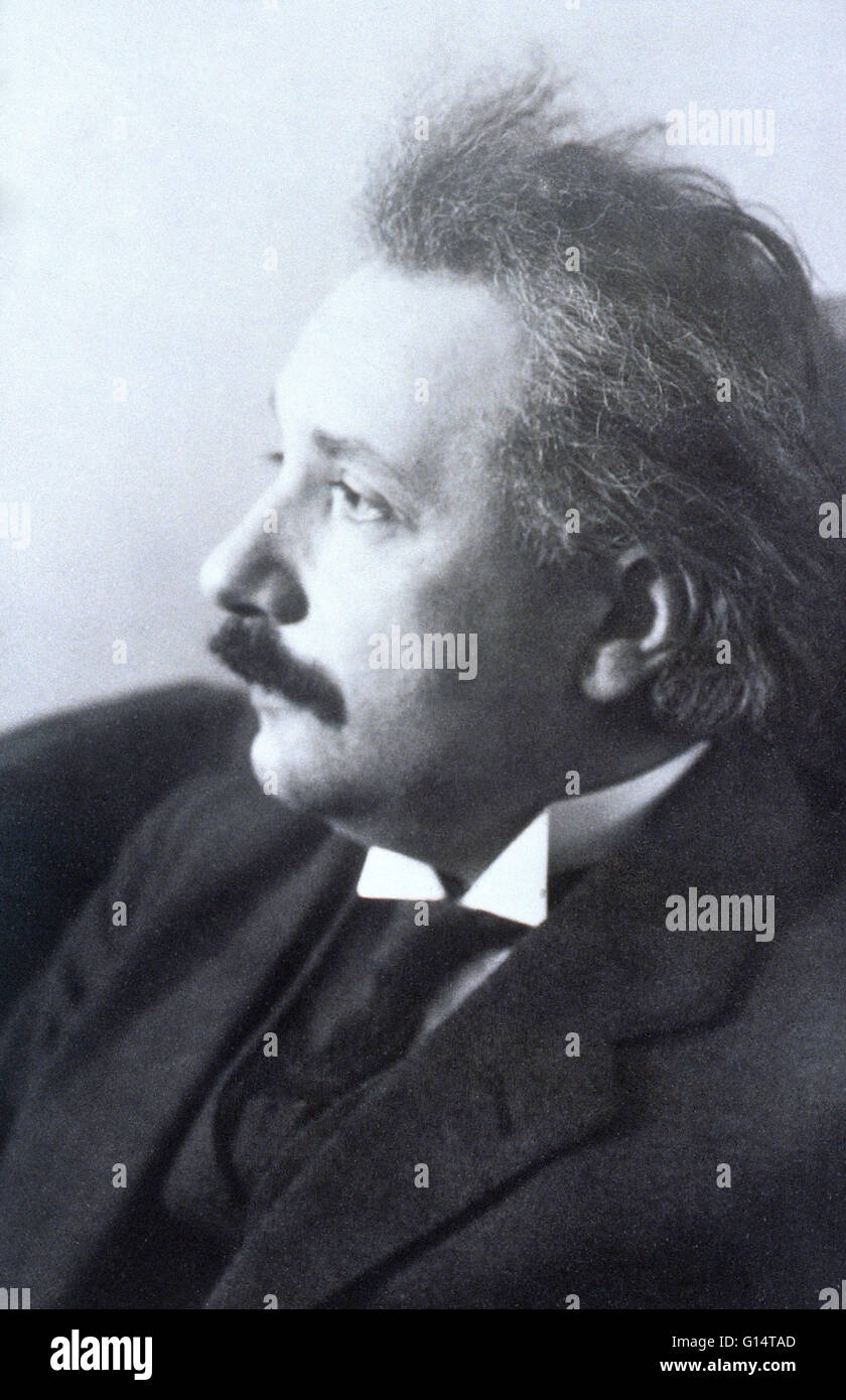 Porträt von Einstein, wahrscheinlich im Jahre 1921 vom Schloss von New York genommen. Albert Einstein (14. März 1879 - 18. April 1955) war ein deutschstämmiger theoretischer Physiker, der die allgemeine Relativitätstheorie, bewirken eine Revolution in der Physik entwickelt. Einstein ist o Stockfoto