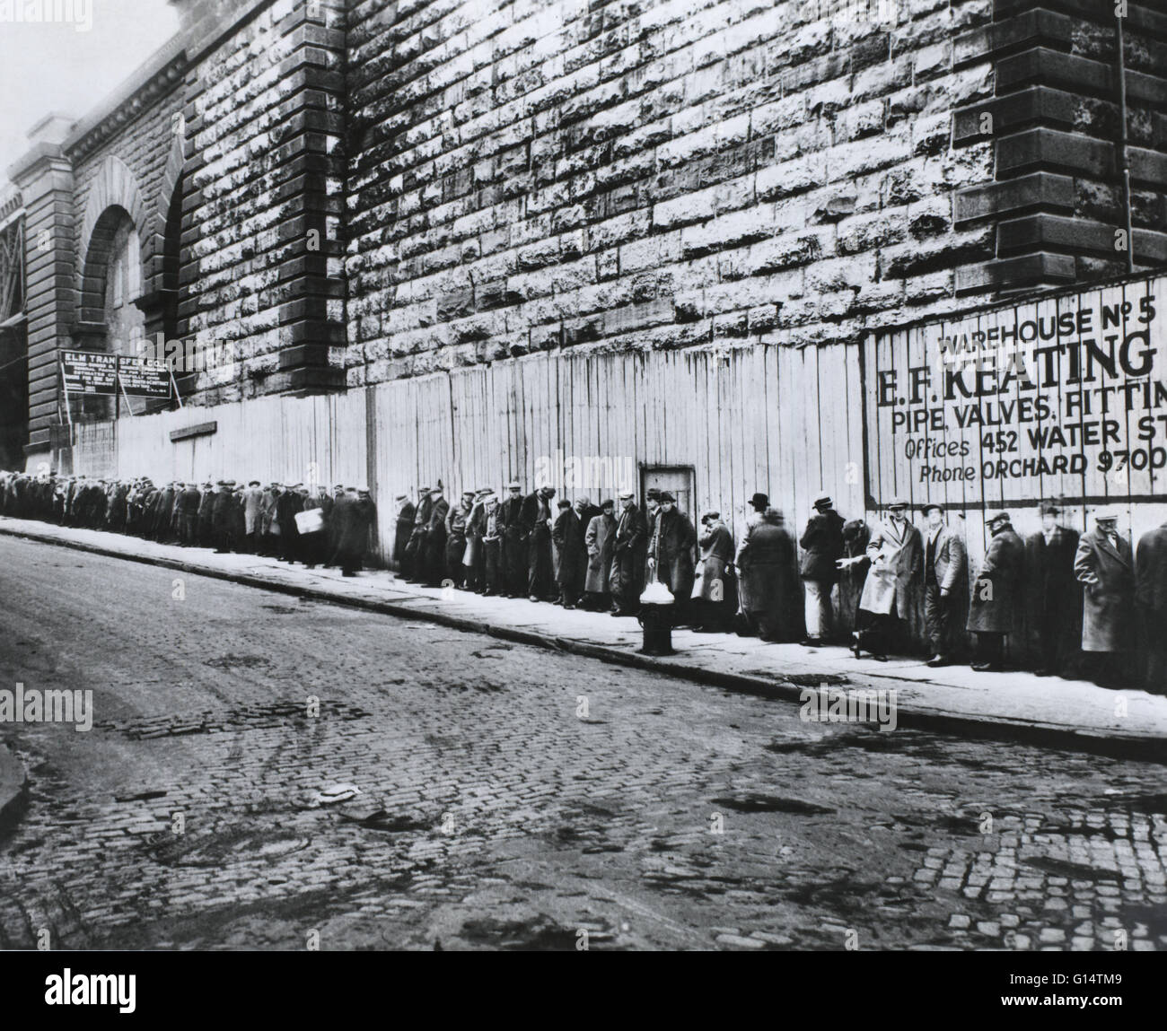New York, New York. Brotlinie neben der Brooklyn Bridge zu nähern, während der großen Depression von 1930 bis 1935. Stockfoto