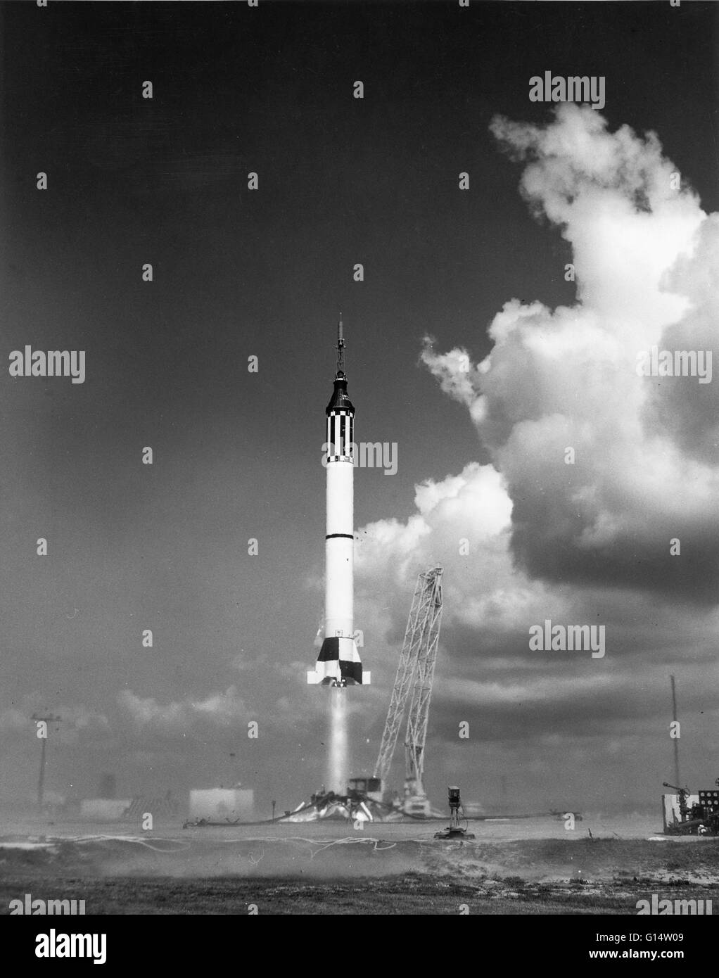 Start von Amerikas erste Mensch im Weltall auf der Mercury-Redstone-3 von Cape Canaveral am 5. Mai 1961. Stockfoto