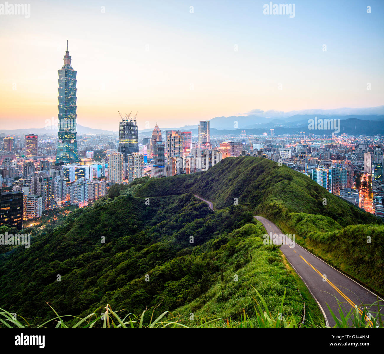 Die Imageng der Skyline von Xinyi District in der Innenstadt von Taipei, Taiwan Stockfoto