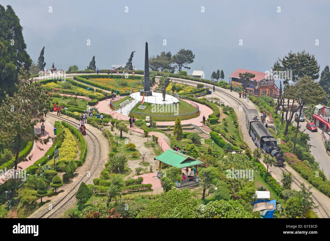 Dampflokomotive gezogen Darjeeling Himalayan Railway bei Batasia Loop, Darjeeling, östlichen Himalaja, West-Bengalen Stockfoto