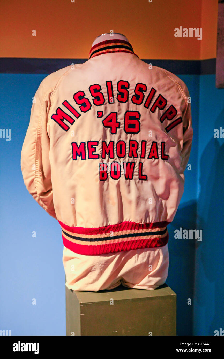 Mississippi 46 Memorial Bowl Jacke, der ersten Nachkriegszeit Fußball Spiel Bekleidung im Zollhaus Museum Clarksville Stockfoto