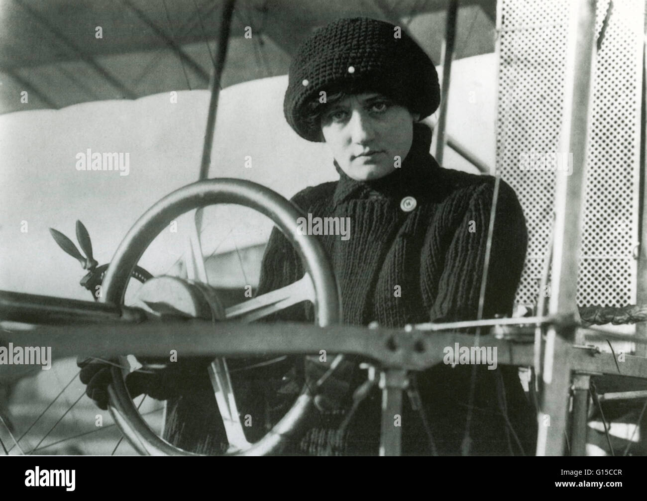 Raymonde de Laroche (22. August 1882 - 18. Juli 1919) war eine französische Fliegerin. Als junge Frau sie wurde Schauspielerin und nutzte den Künstlernamen, Raymonde de Laroche. Inspiriert von Wilbur Wright 1908 Demonstrationen der Motorflug in Paris wurde sie Schulb Stockfoto