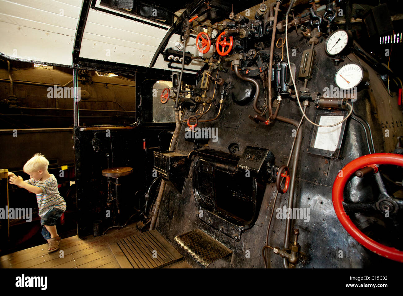 DEU, wird, Ruhr Gebiet, Bochum, Eisenbahn-Museum im Stadtteil Dahlhausen, Dampfmaschine in einem Hangar Taxi Fahrer mit Central-h Stockfoto