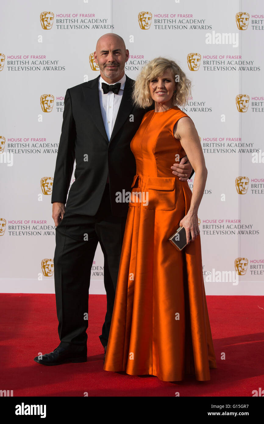 London, Großbritannien. Mai 2016. Ashley Jensen und Terence Beesley. Red Carpet Celebrity Arrivals für die House of Fraser British Academy Television Awards in der Royal Festival Hall. Stockfoto