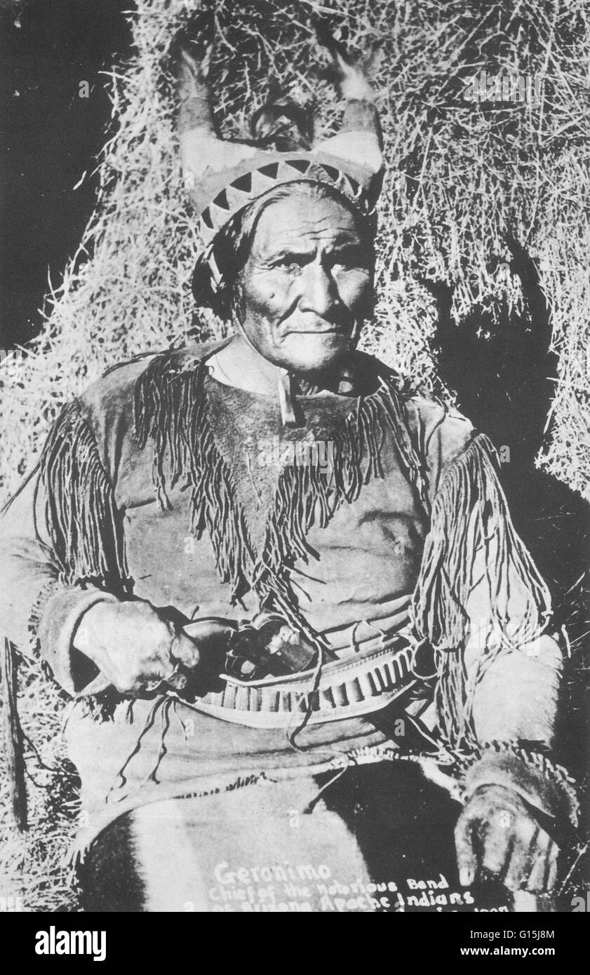 Geronimo "einer, der gähnt" (16. Juni 1829 - 17. Februar 1909) war ein indianischer Anführer der Chiricahua Apache kämpfte gegen Mexiko und die Vereinigten Staaten für ihre Expansion in Apache Stammes landet seit mehreren Jahrzehnten während der Apache Kriege. Er Stockfoto