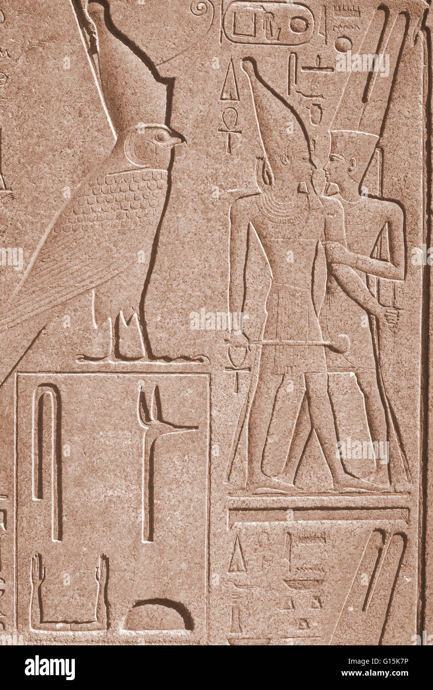 Antike Steinmetzarbeiten in Karnak, Ägypten erhalten. Stockfoto