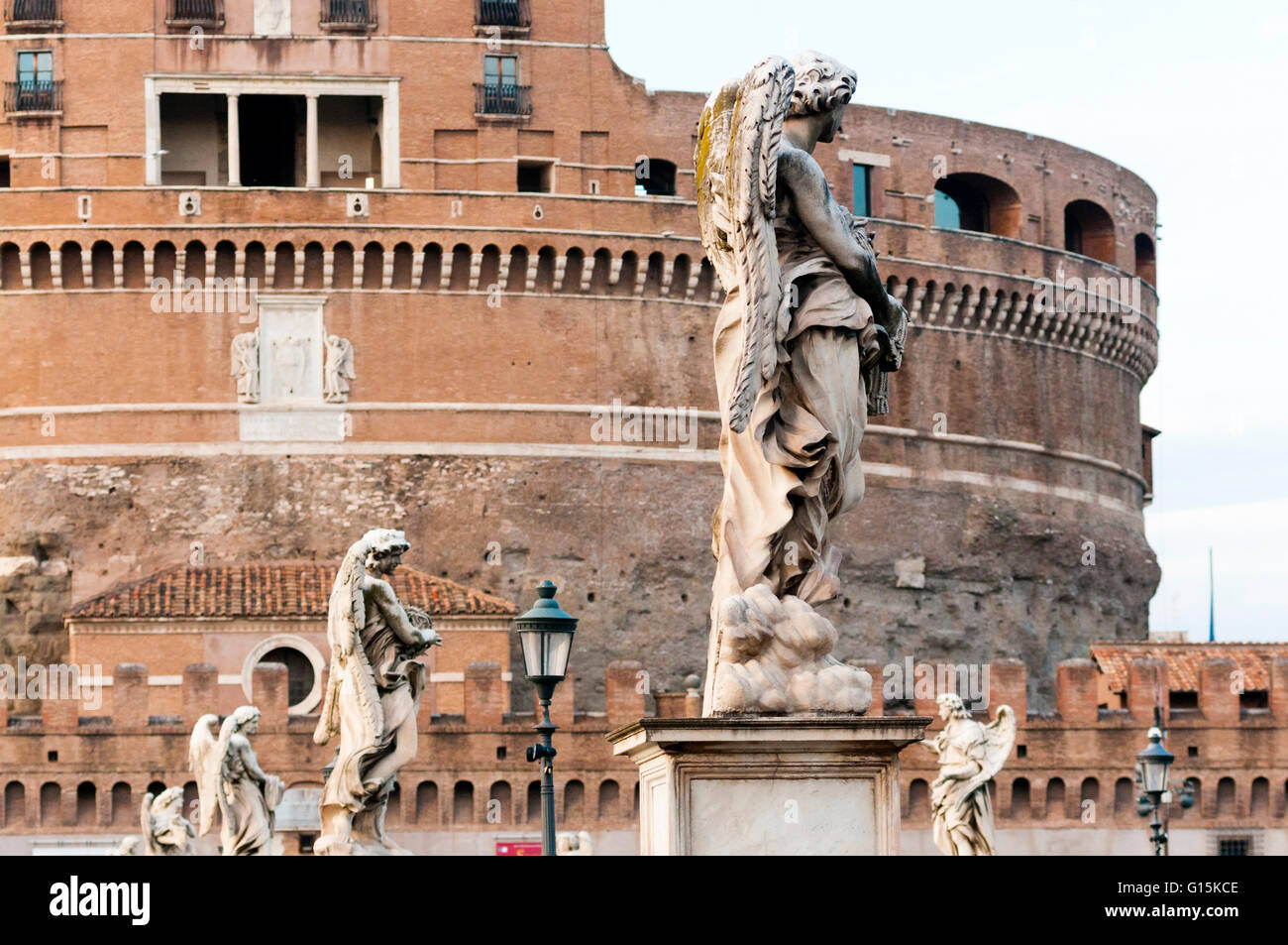 Castel Sant ' Angelo, Statuen von Ponte Sant ' Angelo, UNESCO-Weltkulturerbe, Rom, Latium, Italien, Europa Stockfoto
