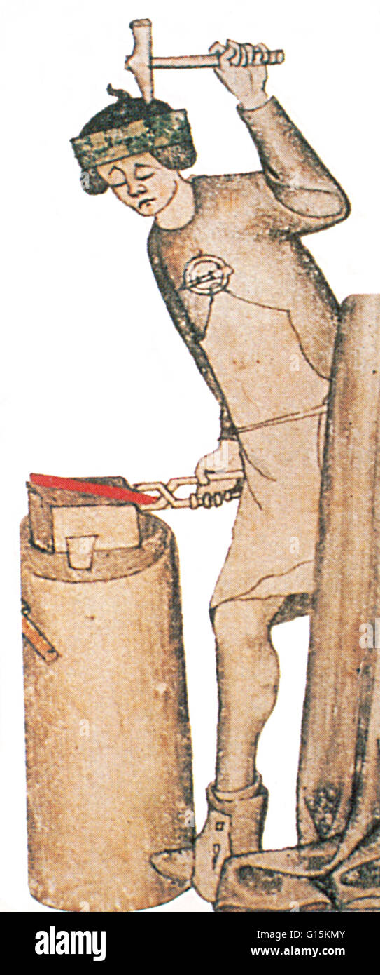 14. Jahrhundert Schmied formt Kupfer. Ein Kupferschmied, auch bekannt als ein Redsmith, ist eine Person, die Artefakte aus Kupfer. Der Begriff Redsmith kommt von der Farbe des Kupfers. Kupfer gilt im Allgemeinen als ein weiches Metall.  In Reihenfolge für das Kupfer zu w Stockfoto