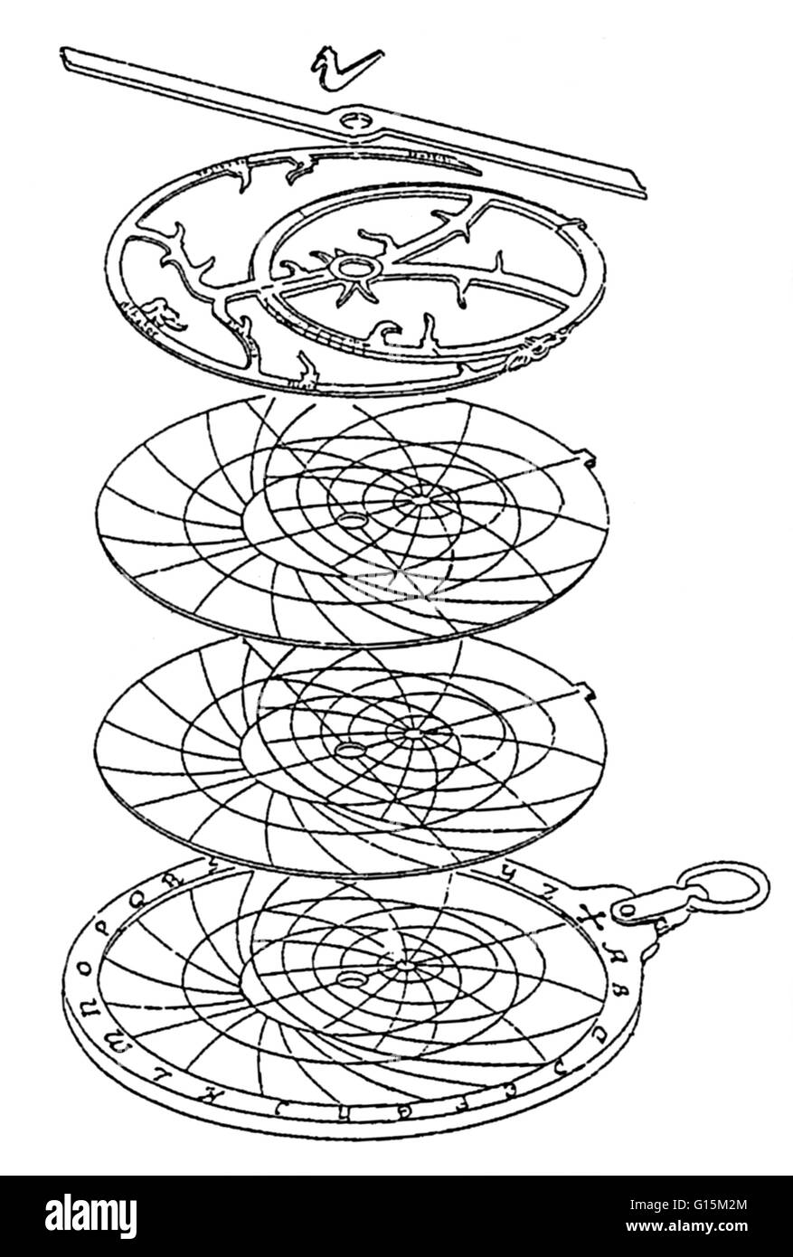 Ein Astrolabium ist ein altes Instrument weit verbreitet in den mittelalterlichen Zeiten von Seefahrern und Astronomen, um Breitengrad, Längengrad und Tageszeit zu bestimmen. Ein Astrolabium besteht aus einer Scheibe, genannt die Mater, die tief genug, um eine oder mehrere Ebenen Platten ca Stockfoto