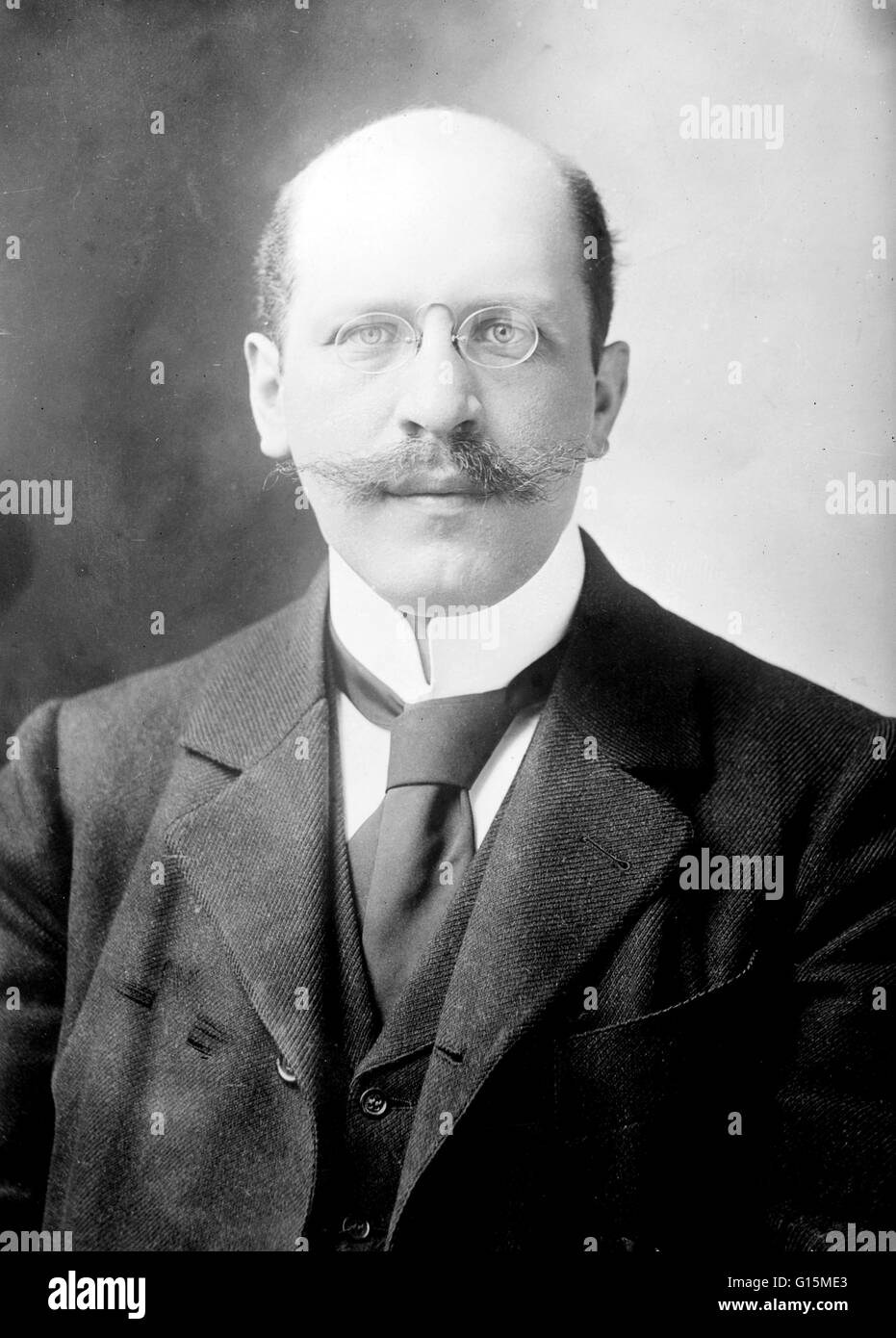 Hugo Münsterberg (1. Juni 1863 - 19. Dezember 1916) war ein deutsch-US-amerikanischer Psychologe. Er war einer der Pioniere in der angewandten Psychologie, erweitert seine Forschung und Theorien zum Industrial/organisatorische (i/o), juristische, medizinische, klinische, pädagogische und bus Stockfoto