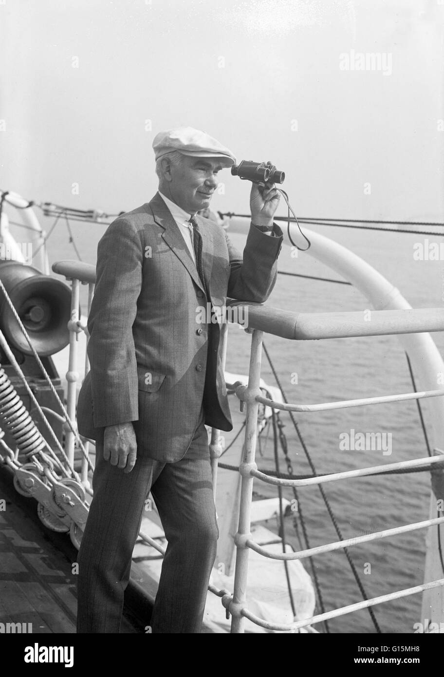 Lee de Forest (26. August 1873 - 30. Juni 1961) war ein US-amerikanischer Erfinder mit über 180 Patente zu seiner Ehre. De Forest erfand das Audion, einer Vakuumröhre, die relativ schwache elektrische Signale und verstärkt sie. De Forest ist einer der Väter der Stockfoto