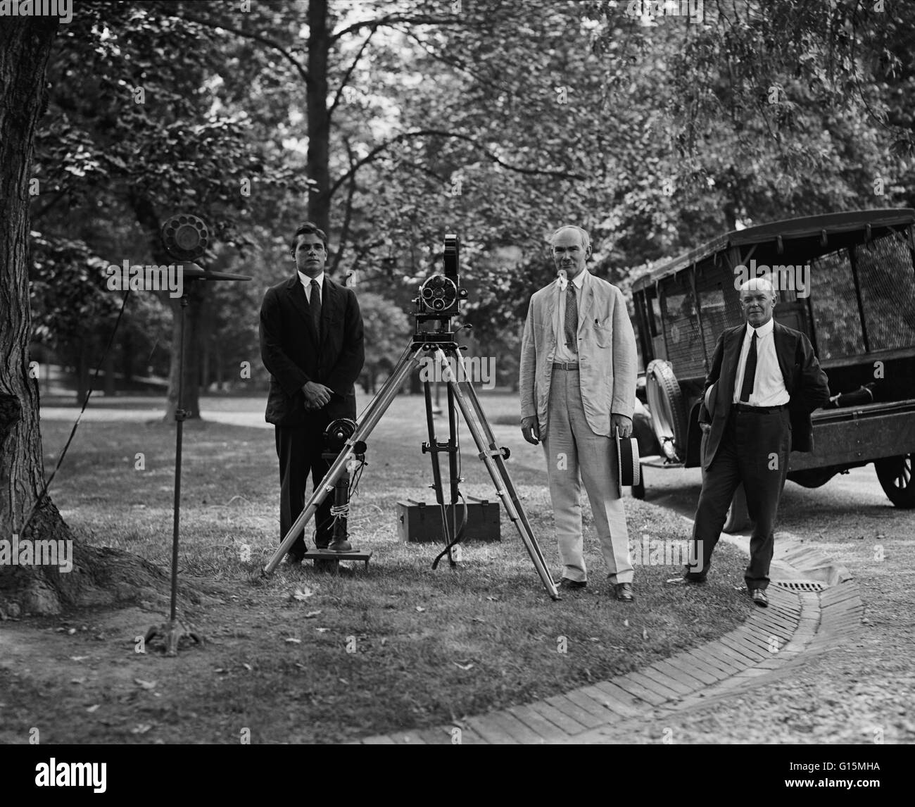 De Forest Phonofilm Co. Inc. am weißen Haus Garten. Phonofilm ist ein auf Tonfilm-System von De Forest in den 1920er Jahren entwickelt. Lee de Forest (26. August 1873 - 30. Juni 1961) war ein US-amerikanischer Erfinder mit über 180 Patente zu seiner Ehre. De Forest erfand Stockfoto