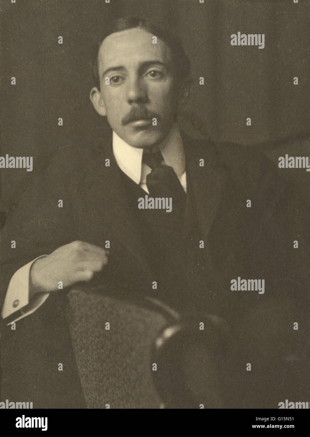 Santos-Dumont fotografiert im Jahre 1902. Alberto Santos-Dumont (20. Juli 1873 - 23. Juli 1932) war ein brasilianischer Luftfahrtpionier. Der Erbe einer reichen Familie der Kaffeeproduzenten, widmete er sich aeronautische Studie und Experimentieren in Frankreich, wo h Stockfoto