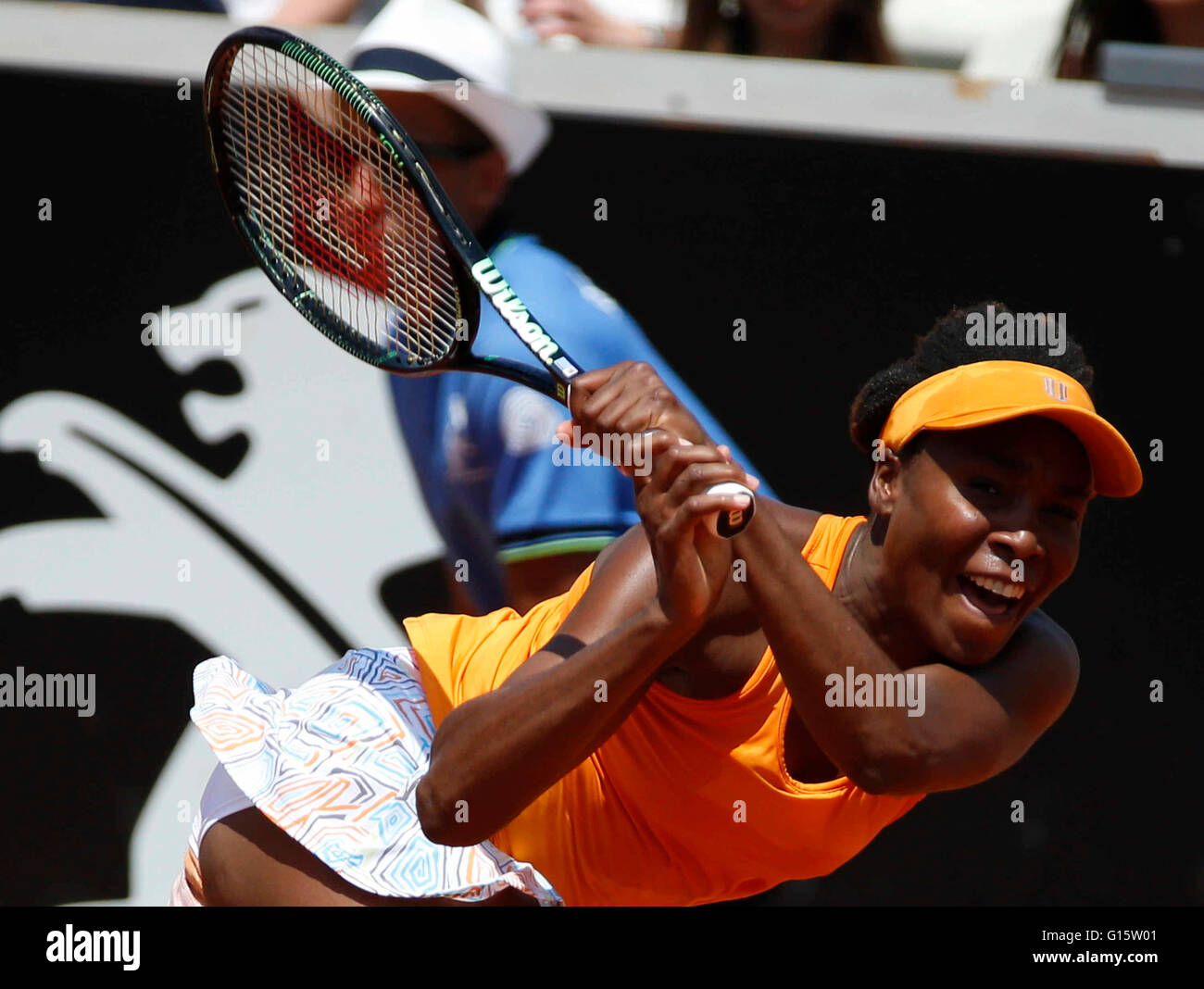 Rom, Italien. 9. Mai 2016. Venus Williams der USA in der ersten Vorrundenspiel am Italian Open Tennisturnier BNL2016 auf dem Foro Italico in Rom, 9. Mai 2016 Credit: Agnfoto/Alamy Live-Nachrichten Stockfoto